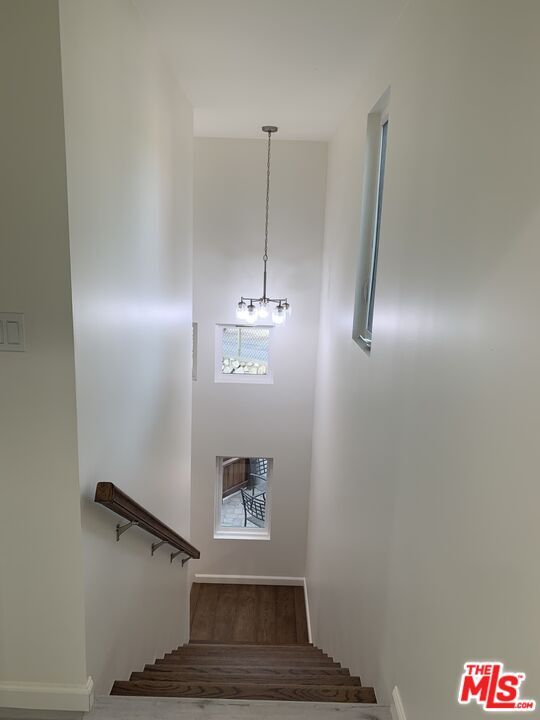 Building Photo - 2700 Los Olivos Ln