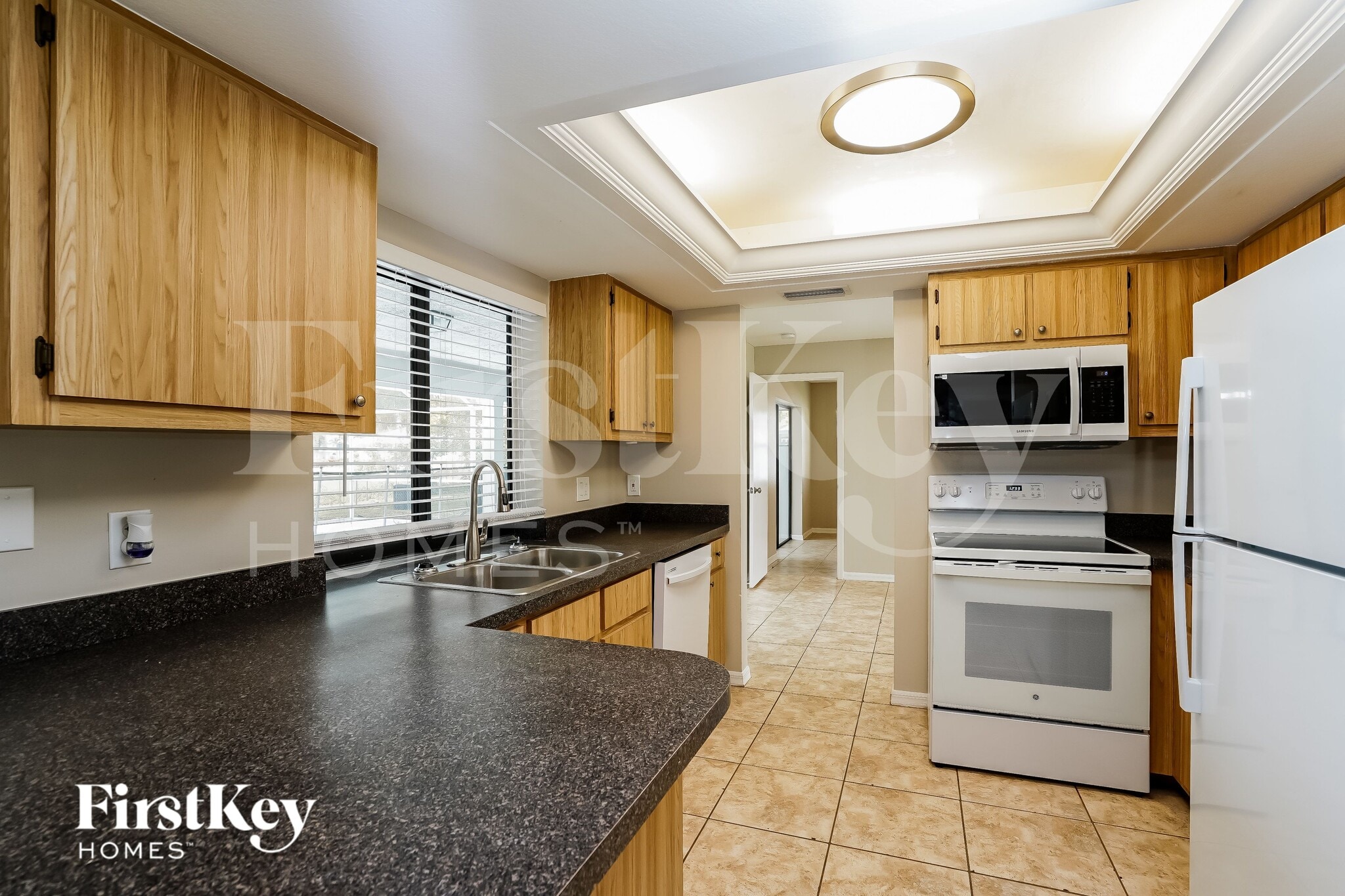 Building Photo - 302 SE 15th St