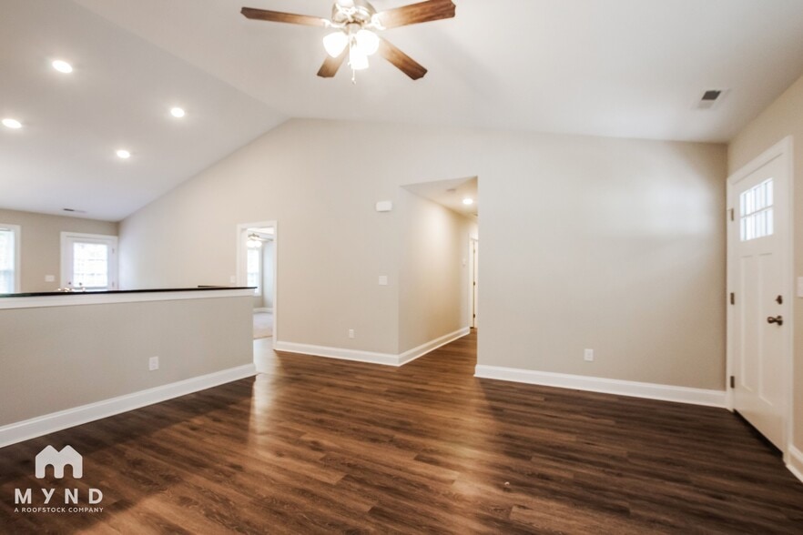 Building Photo - 4250 Burgin St