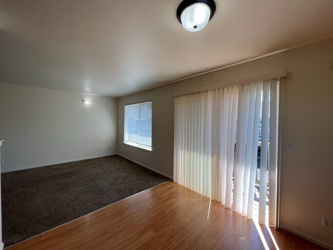 Building Photo - Broadway Triplex