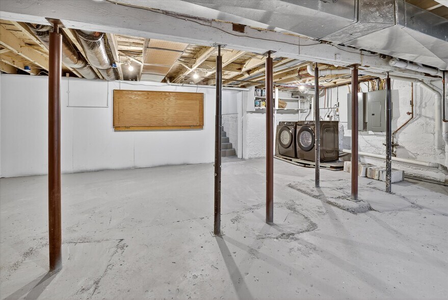 Building Photo - 509 McDonald St