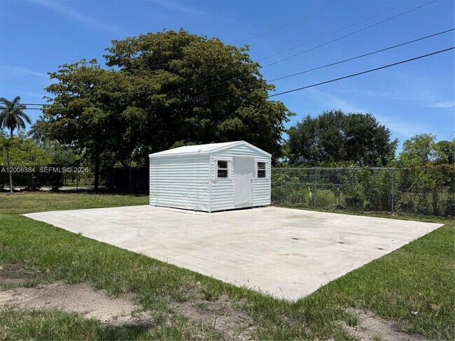Building Photo - 15395 SW 272nd St