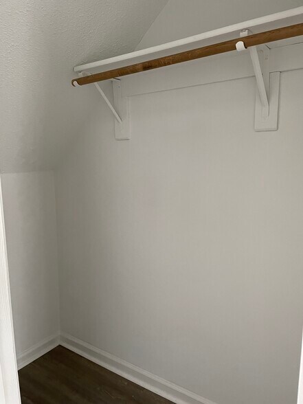 Building Photo - 5415 Sasha Ct