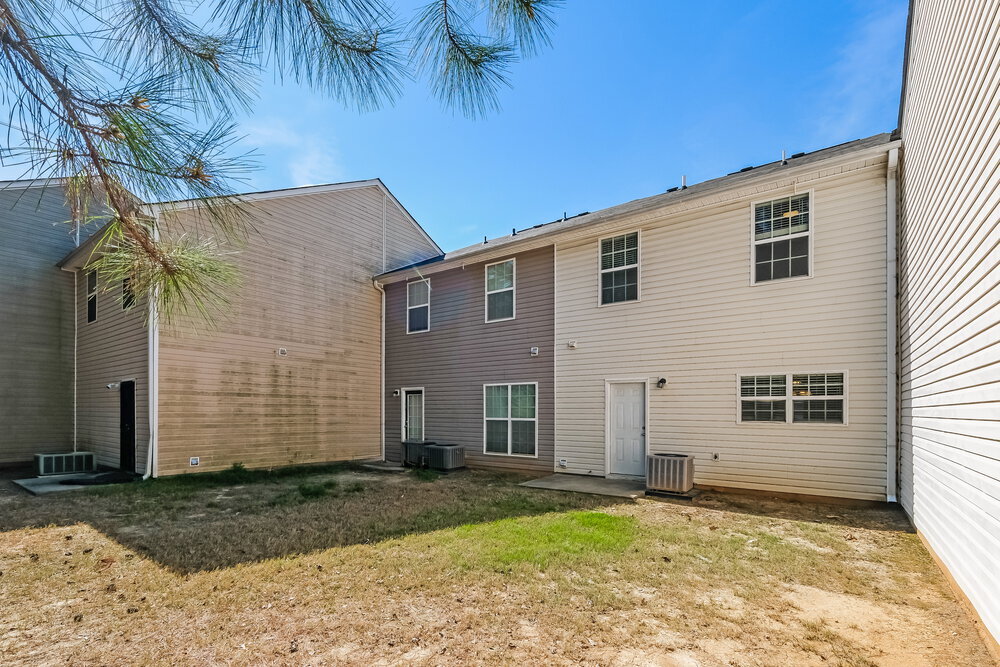 Building Photo - 5480 Sierra Trl