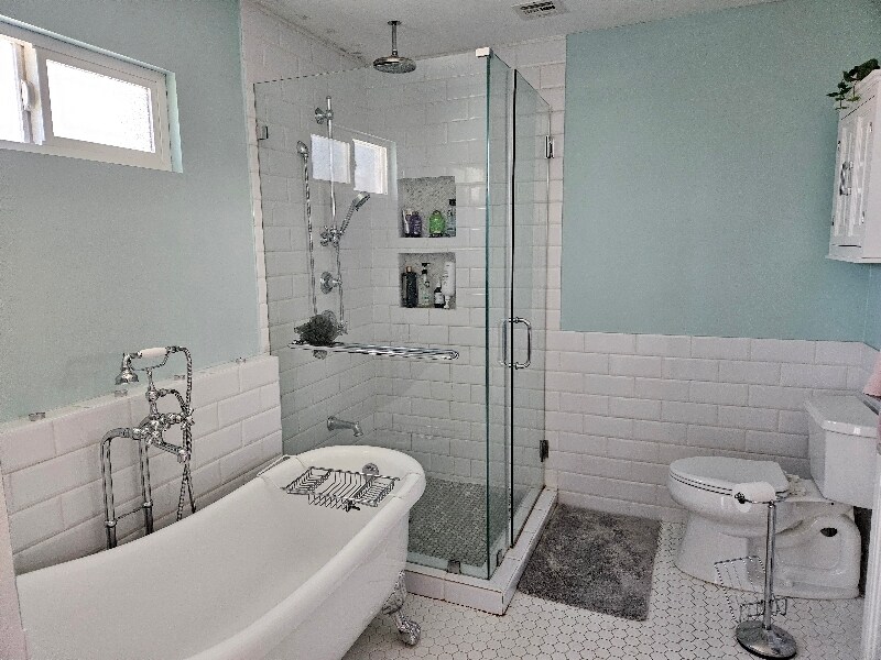 Building Photo - 3500 El Cortez Ave