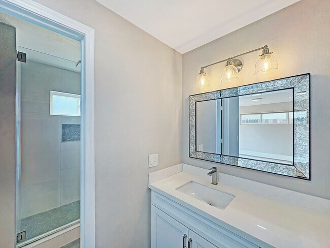 Building Photo - Stunning 3BR/2BA San Diego Home with Solar...