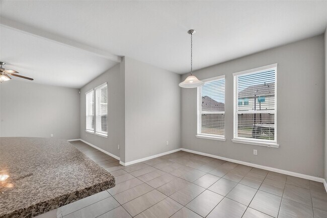 Building Photo - 2903 Painted Sunrise Trail