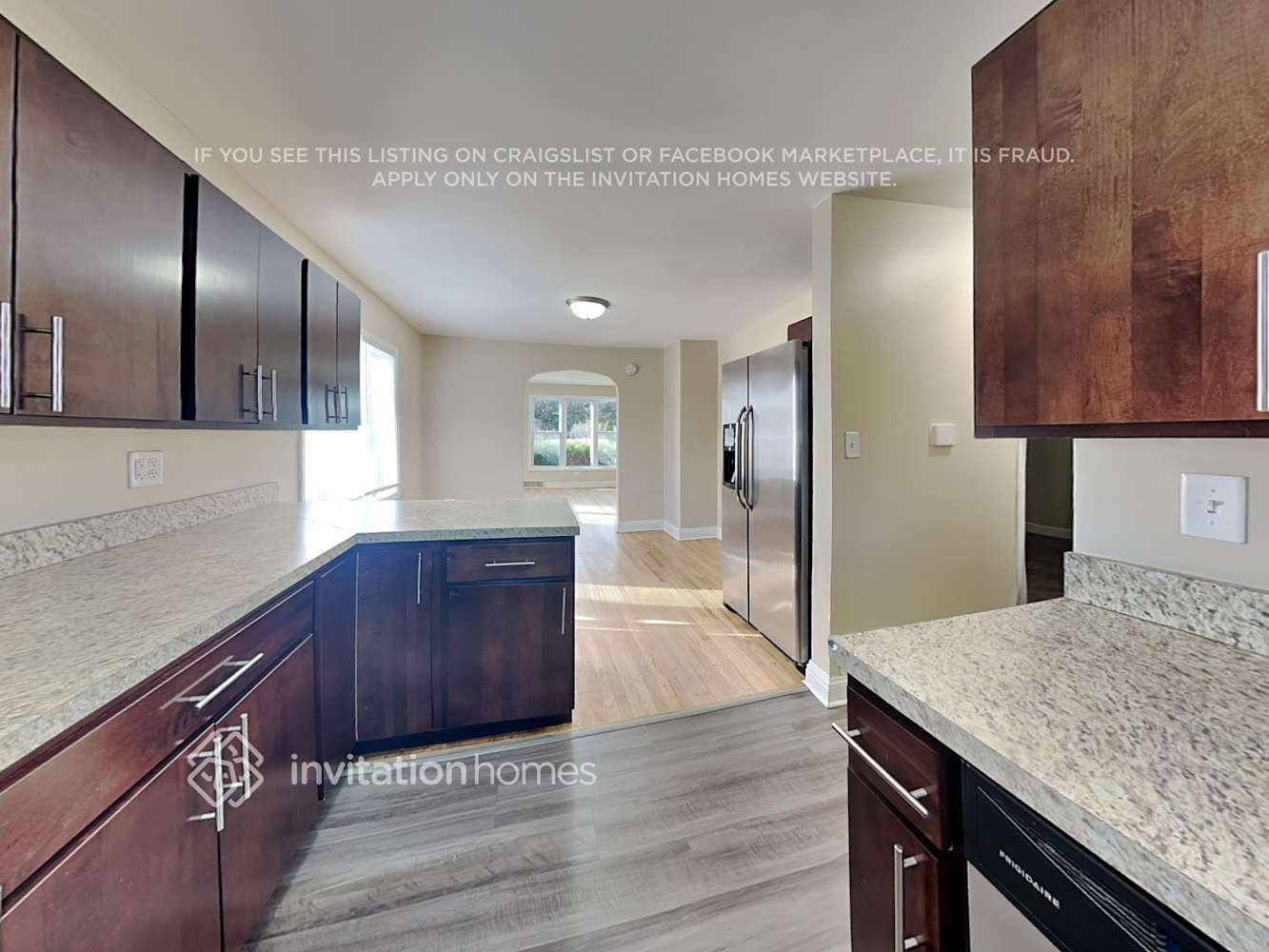 Building Photo - 4419 N Nagle Ave