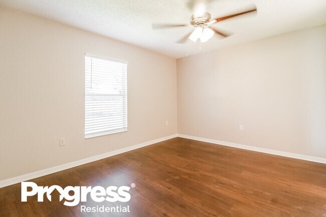 Building Photo - 1044 Cannock Dr