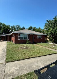 Building Photo - 8741 Dinkins St