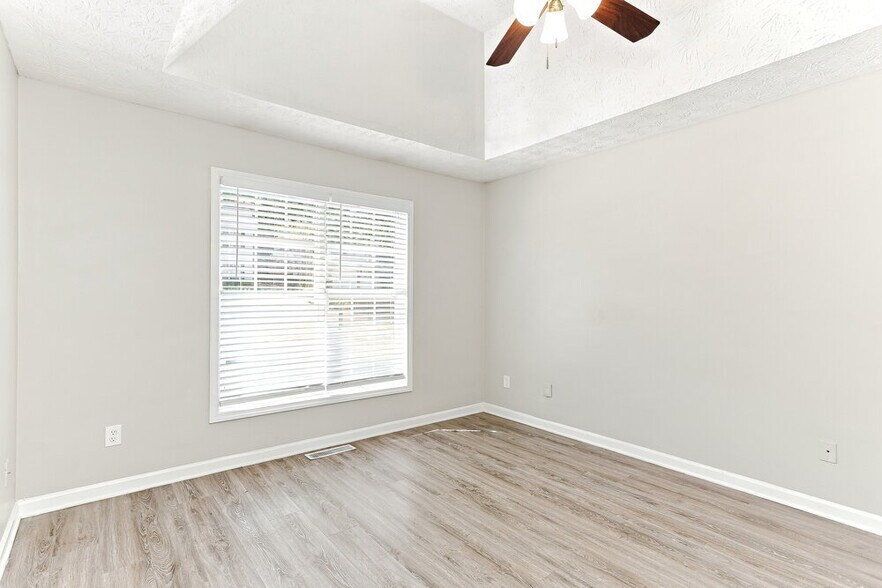 Building Photo - 5539 Princeton Oaks Ln