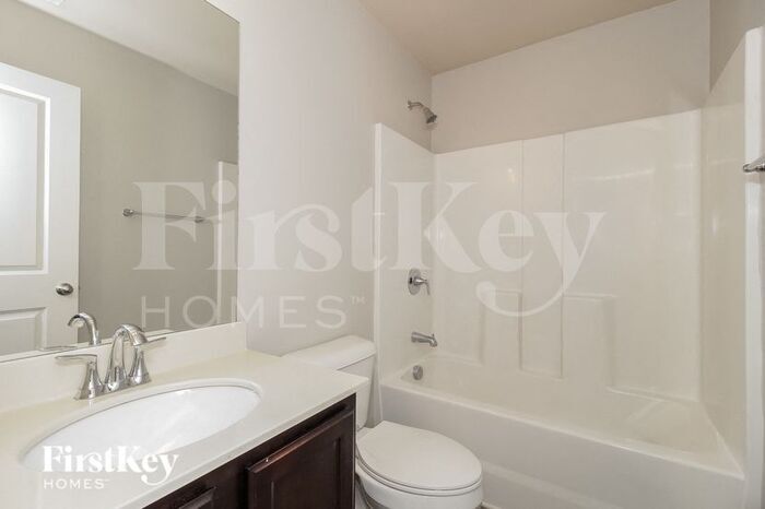 Building Photo - 153 Southwind Cir