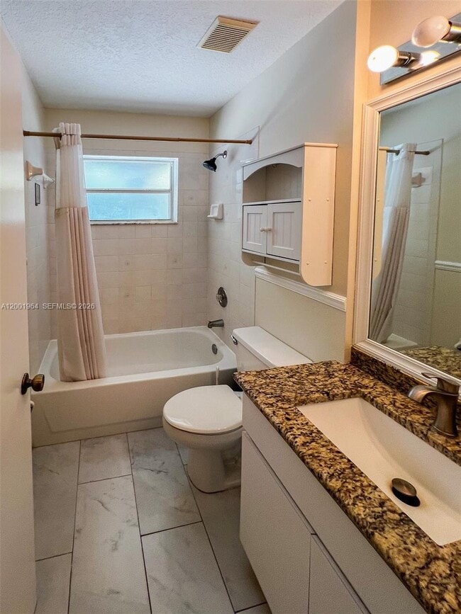 Building Photo - 16332 122nd Dr N