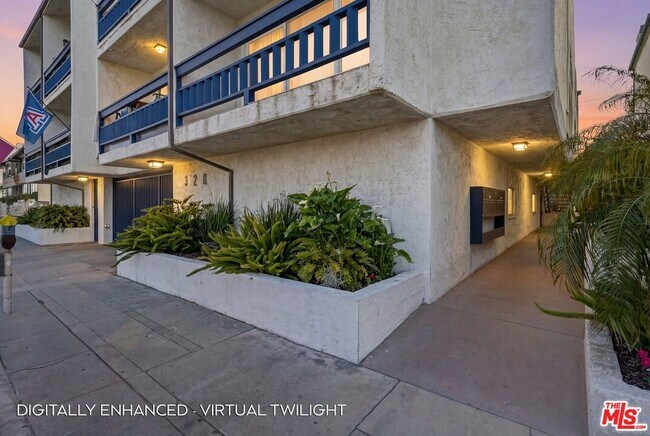 Building Photo - 320 Hermosa Ave