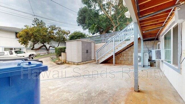 Building Photo - 99-639 Halawa Dr