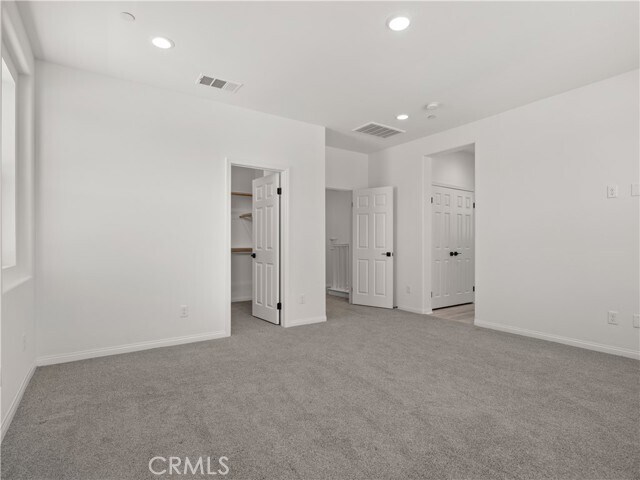 Building Photo - 27448 Pioneer Ct