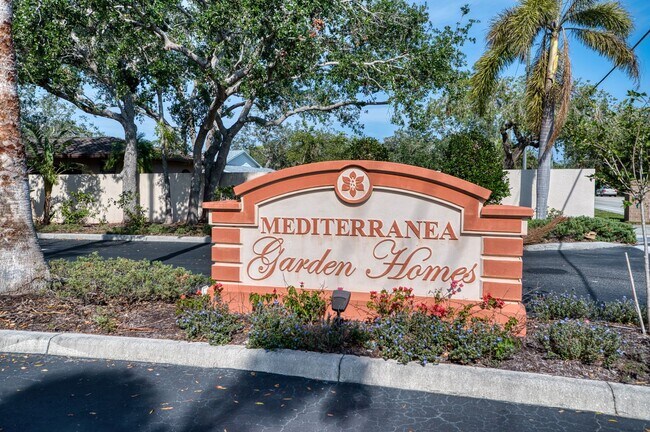 Building Photo - 3980 Mediterranea Cir