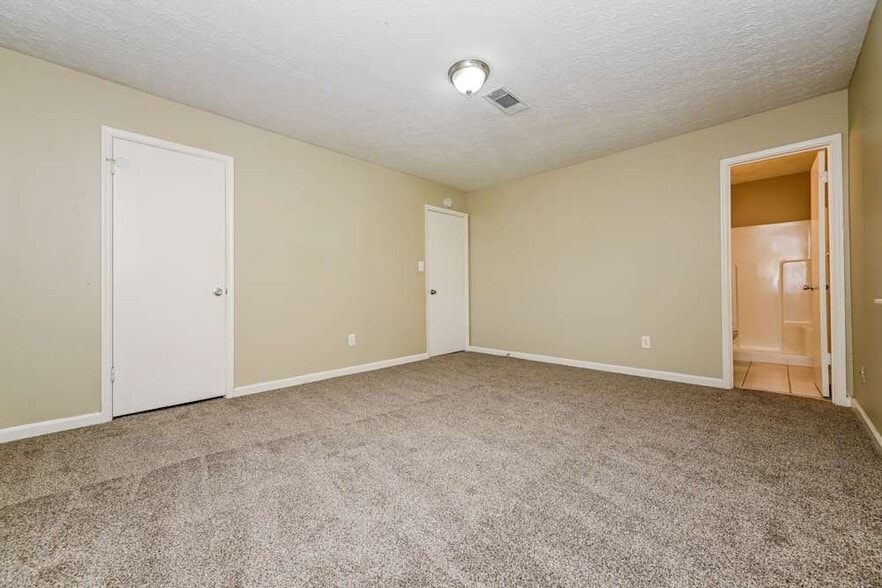 Building Photo - 4687 Dogwood Farms Dr