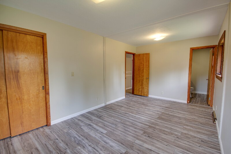 Building Photo - 1575 Northdale Rd