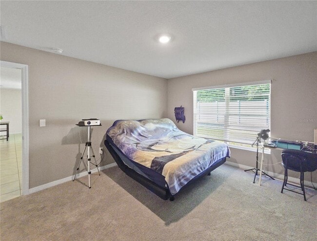 Building Photo - 304 SE 66th Ct