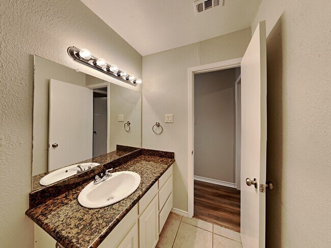 Building Photo - Newly Renovated Single Family Home | 3 BR/1.5BA | 2-Car Covered Parking | Covered Patio