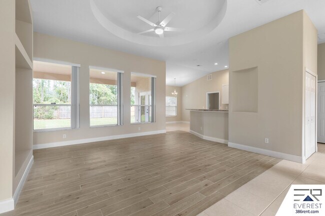 Building Photo - 19 Webwood Pl