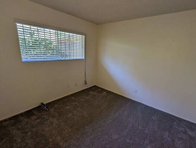 Building Photo - 5964 Hughes St