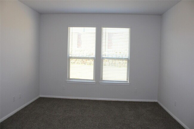 Building Photo - 769 Beebrush Dr