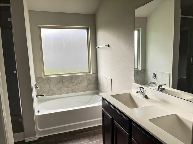 Building Photo - 16004 Birch Bay Ln