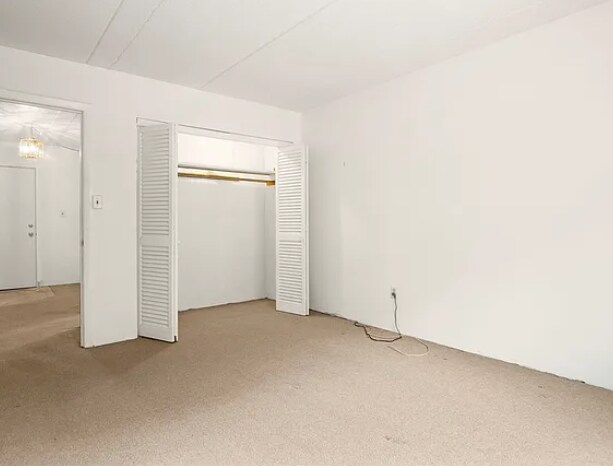 Building Photo - 80 N Warren St