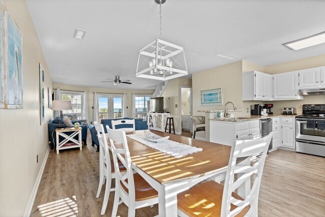 Building Photo - Oceanfront All-Inclusive Winter Rental Ava...