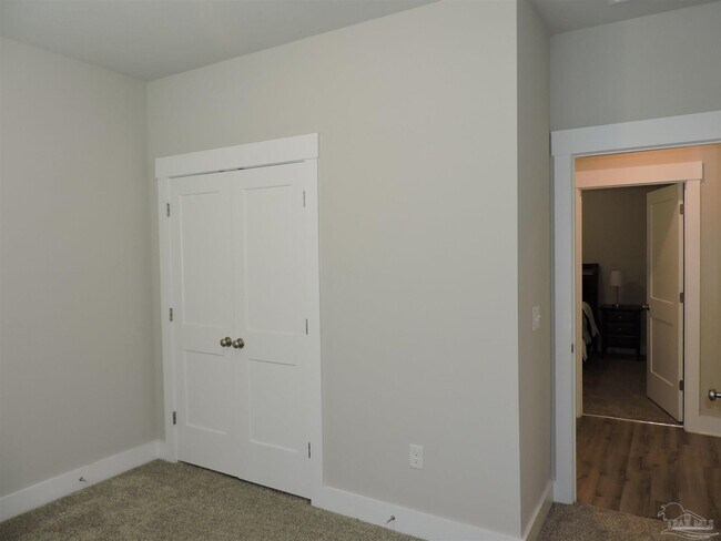 Building Photo - 8823 Airway Dr