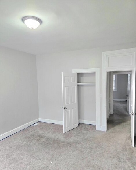 Building Photo - 2908 Hilldale Ave
