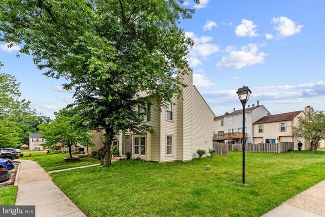 Building Photo - 7302 Rokeby Dr
