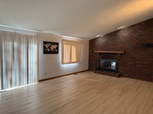 Building Photo - 3112 20th St NW