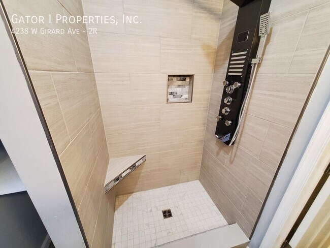 Building Photo - 4238 W Girard Ave