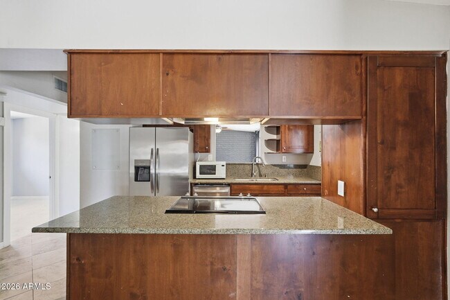 Building Photo - 1609 E Gaylon Dr