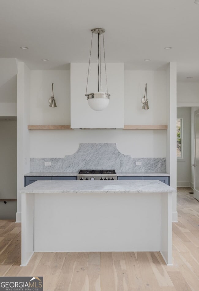 Building Photo - 1210 Mado Lp