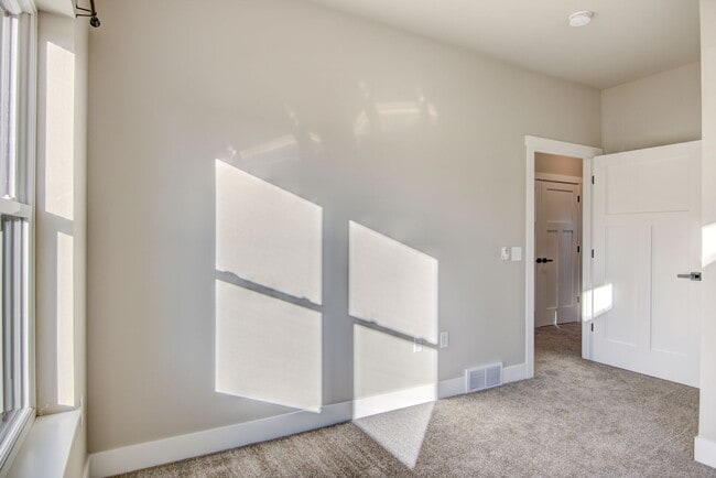 Building Photo - Brand New Luxury Townhomes: 3BR, 2.5Bath A...
