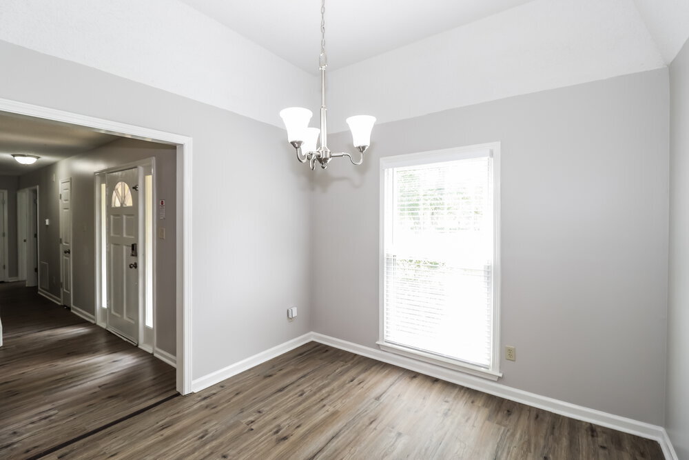 Building Photo - 1582 Wind River Cir E
