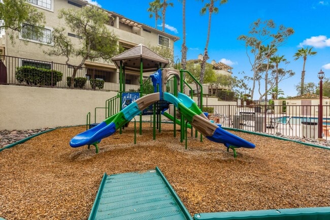 Building Photo - 3577 Paseo De Los Californianos