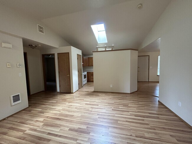 Building Photo - 82 Pine Park Ln