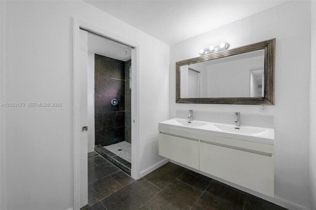 Building Photo - 348 NE 58th St