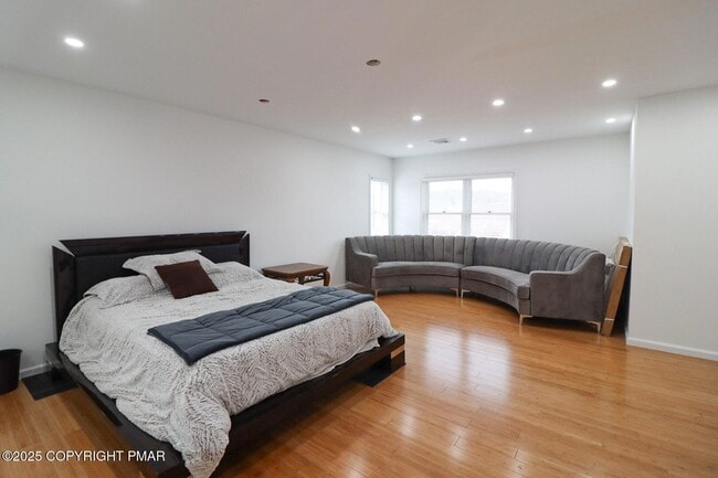 Building Photo - 5502 Concord Dr