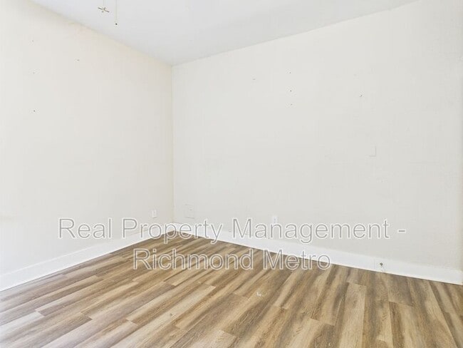 Building Photo - 3314 3rd Ave