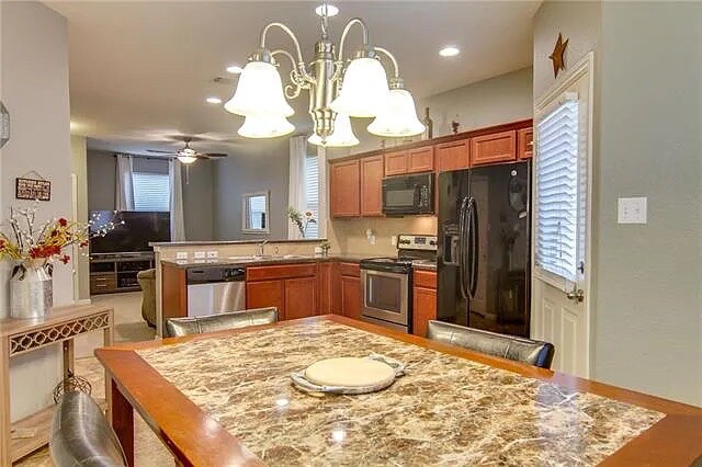 Building Photo - Room in Condo on Red Bud Ridge Ln