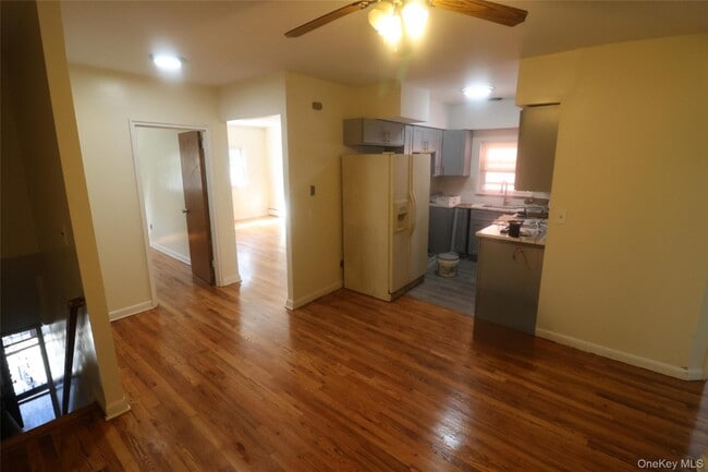 Building Photo - 3834 Amundson Ave