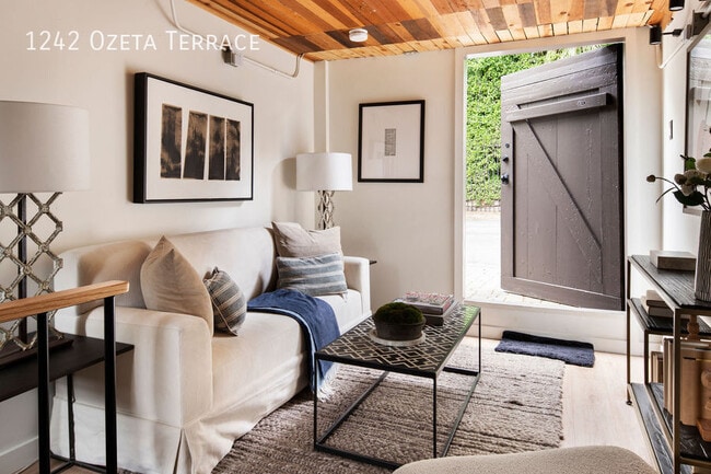 Building Photo - 1242 Ozeta Terrace