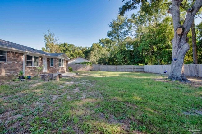 Building Photo - 7710 Charter Oaks Dr