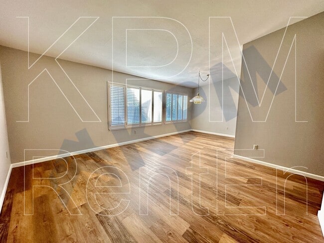 Building Photo - 2331 Shropshire Ct
